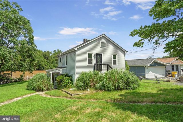 1 BEACH RD, Glen Burnie, MD 21060