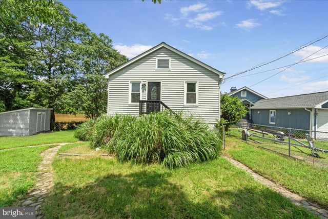 1 BEACH RD, Glen Burnie, MD 21060
