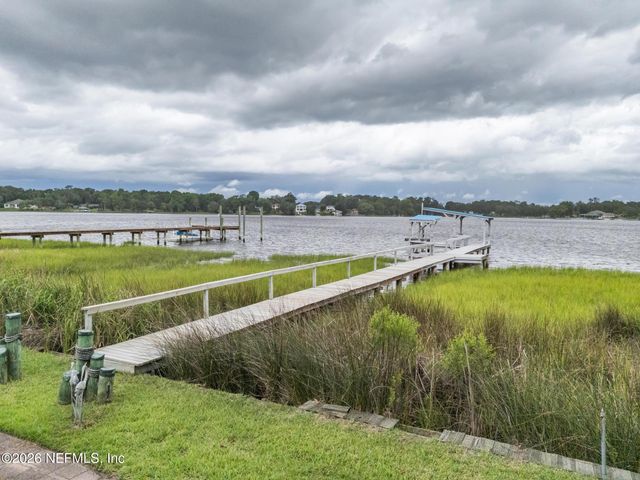 1375 CEDAR BAY Road, Jacksonville, FL 32218