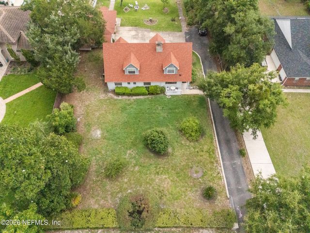 1375 CEDAR BAY Road, Jacksonville, FL 32218