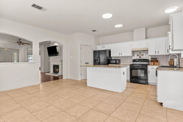 15725 CADOZ DR, Austin, TX 78728