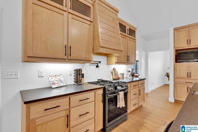 2864 CORNER ROAD, Warrior, AL 35180