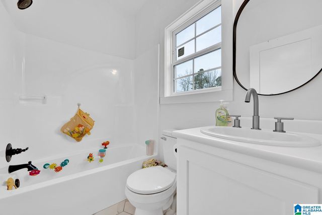 2864 CORNER ROAD, Warrior, AL 35180