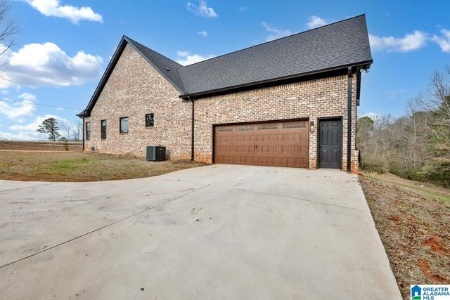 2864 CORNER ROAD, Warrior, AL 35180