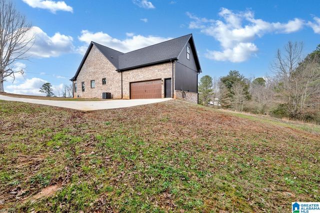 2864 CORNER ROAD, Warrior, AL 35180