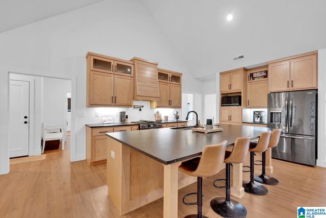 2864 CORNER ROAD, Warrior, AL 35180