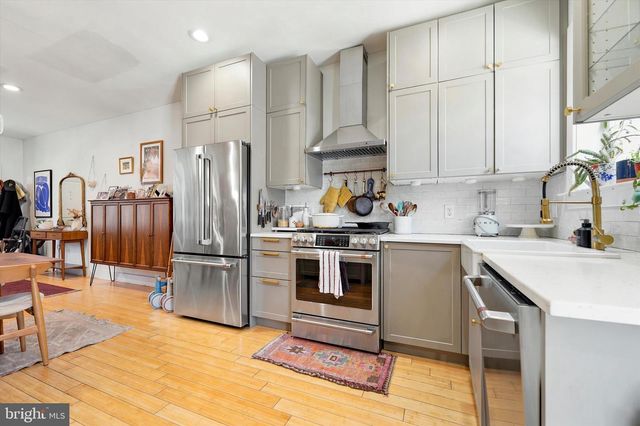 1538 S 4TH ST, Philadelphia, PA 19147
