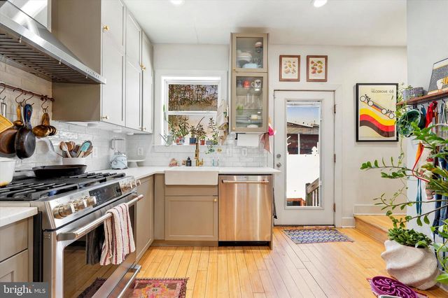1538 S 4TH ST, Philadelphia, PA 19147