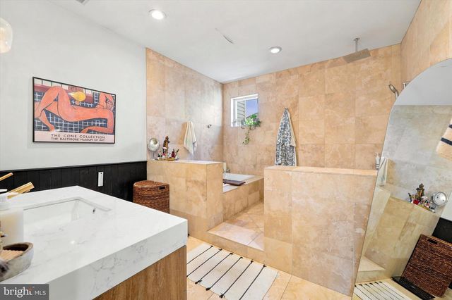 1538 S 4TH ST, Philadelphia, PA 19147