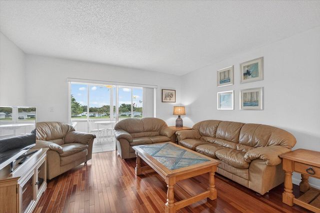 7787 Golf Circle Drive 310-k, Margate, FL 33063