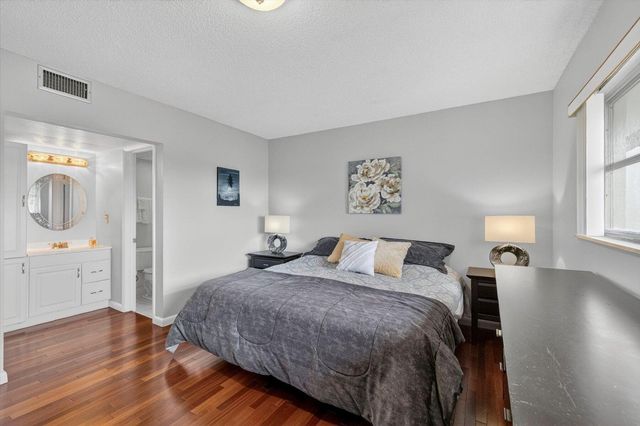 7787 Golf Circle Drive 310-k, Margate, FL 33063