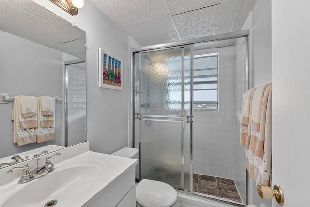 7787 Golf Circle Drive 310-k, Margate, FL 33063