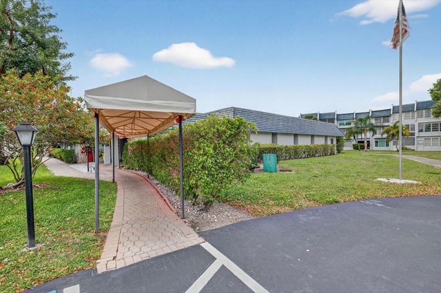 7787 Golf Circle Drive 310-k, Margate, FL 33063
