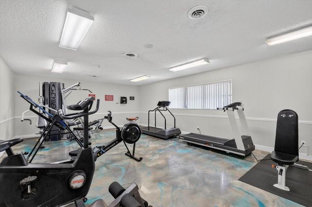 7787 Golf Circle Drive 310-k, Margate, FL 33063