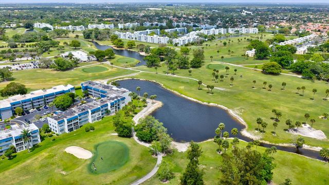 7787 Golf Circle Drive 310-k, Margate, FL 33063