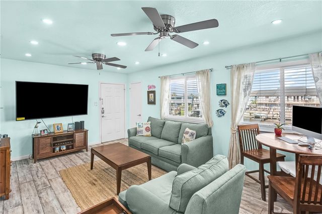 15421 Seamount Cay Ct 202, Corpus Christi, TX 78418