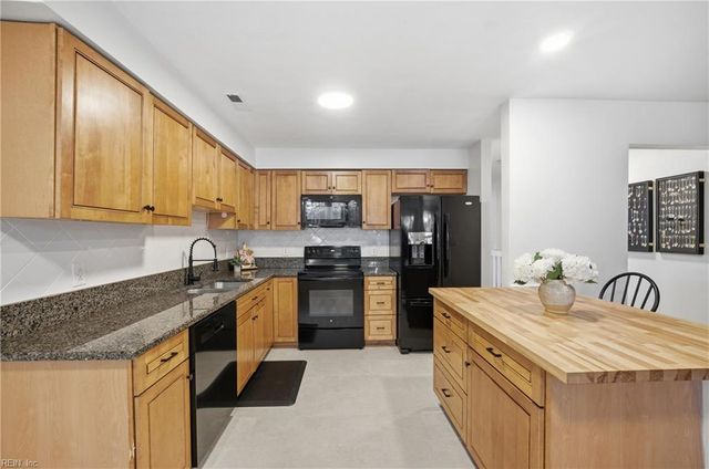 2977 Saville Garden WAY, Virginia Beach, VA 23453