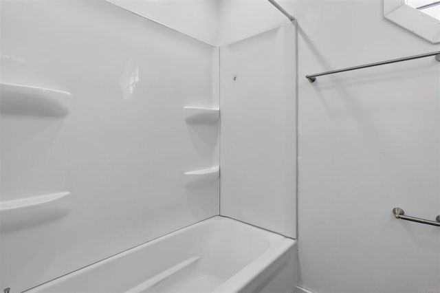 403 1St Street, Washburn, IA 50702