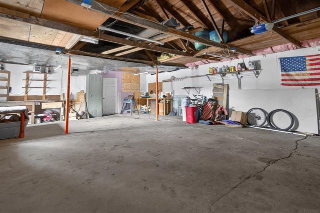 403 1St Street, Washburn, IA 50702