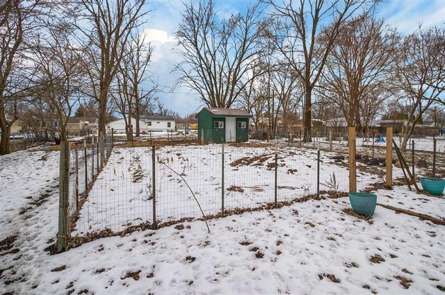 403 1St Street, Washburn, IA 50702