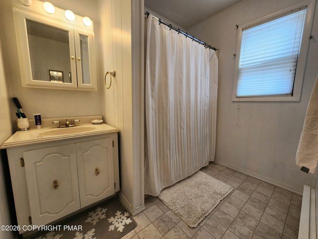237 Whitman Lane, Penn Forest Twp, PA 18210