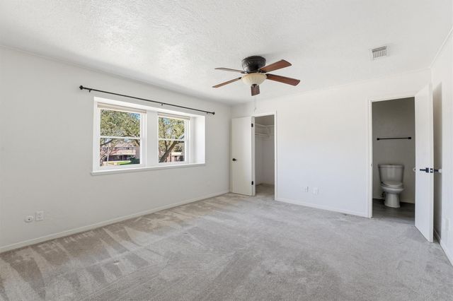 1512 S 8th Street, La Porte, TX 77571