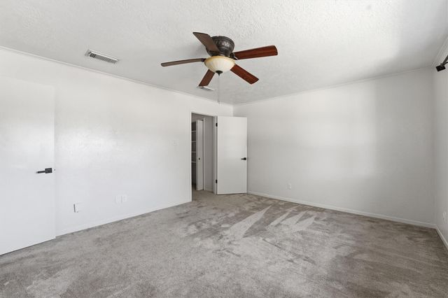 1512 S 8th Street, La Porte, TX 77571