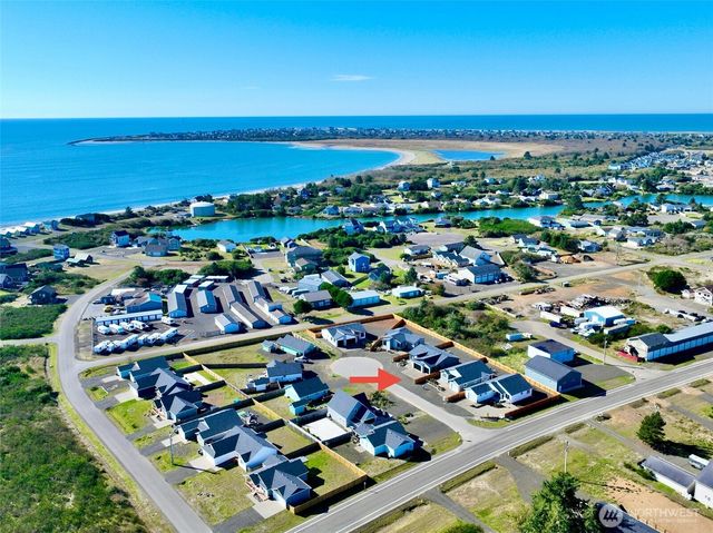 994 Alida Court SE, Ocean Shores, WA 98569