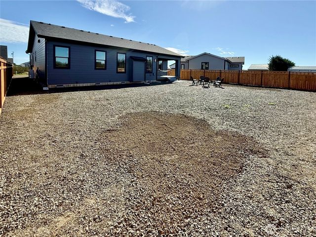 994 Alida Court SE, Ocean Shores, WA 98569