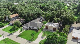 1672 Many RD, North Fort Myers, FL 33903