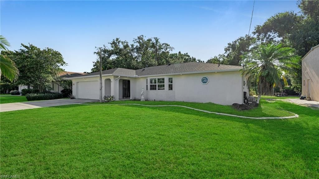 1672 Many RD, NORTH FORT MYERS, FL 33903 — photo 3