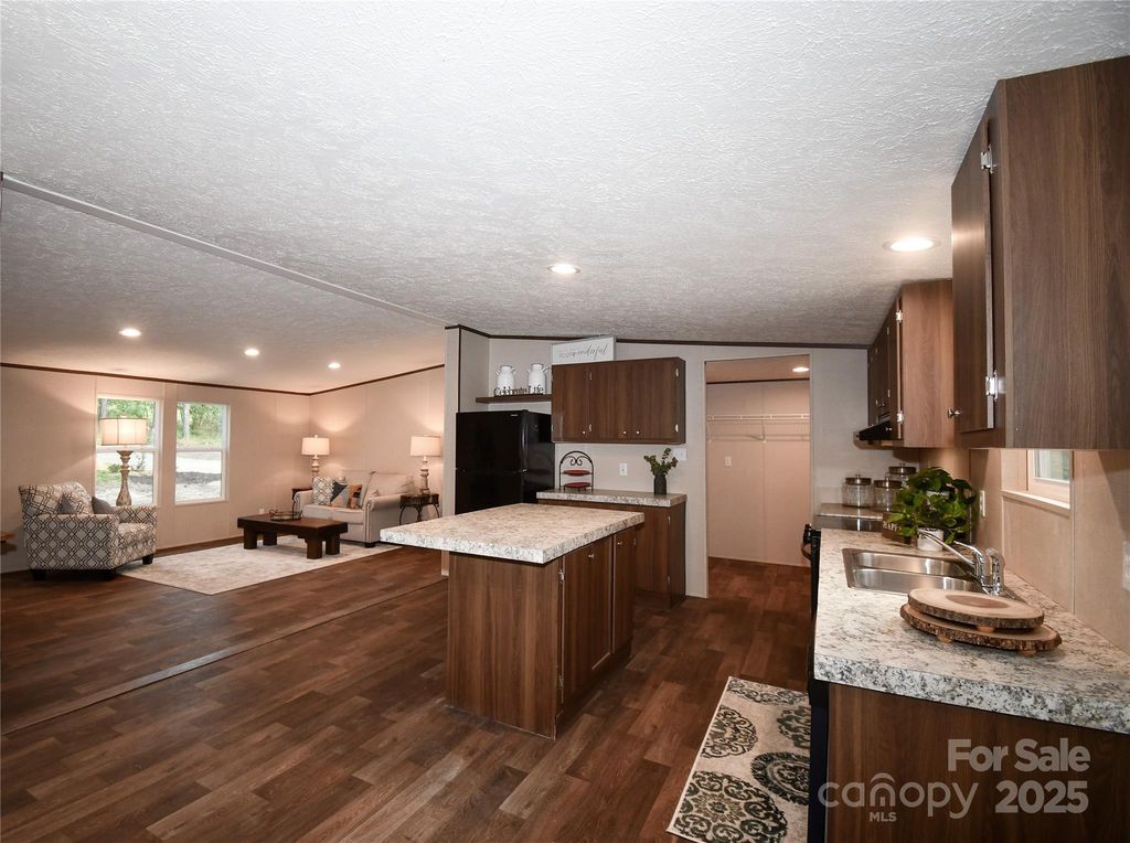 5339 Lockhart Road, Kershaw, SC 29067