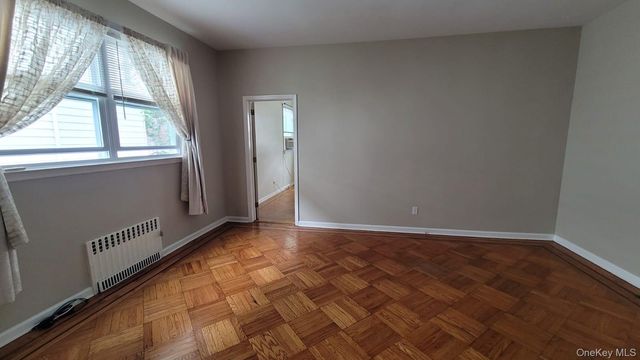 182 Lowell Avenue, Floral Park, NY 11001