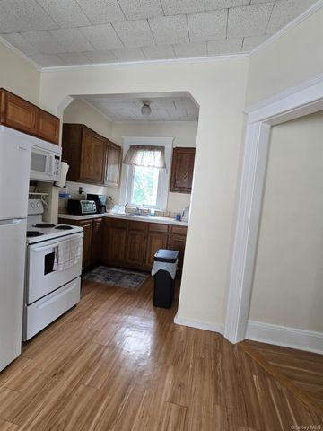 182 Lowell Avenue, Floral Park, NY 11001