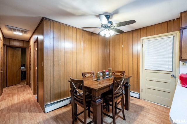 800 W 11TH Street, Johnston City, IL 62951