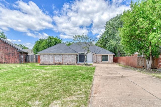 1509 Louis Scott Street, Edmond, OK 73003