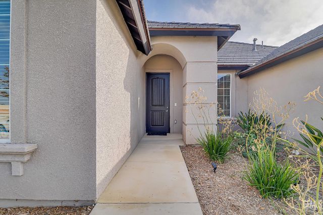 4615 Seedling Way, Bakersfield, CA 93306