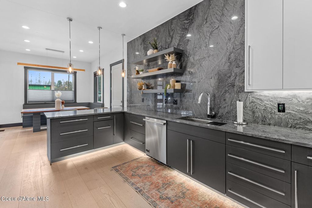 214 S 21ST ST, Coeur d'Alene, ID 83814 photo 11