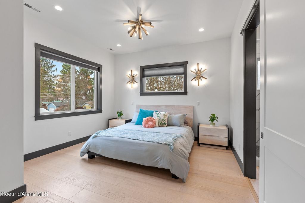 214 S 21ST ST, Coeur d'Alene, ID 83814 photo 25