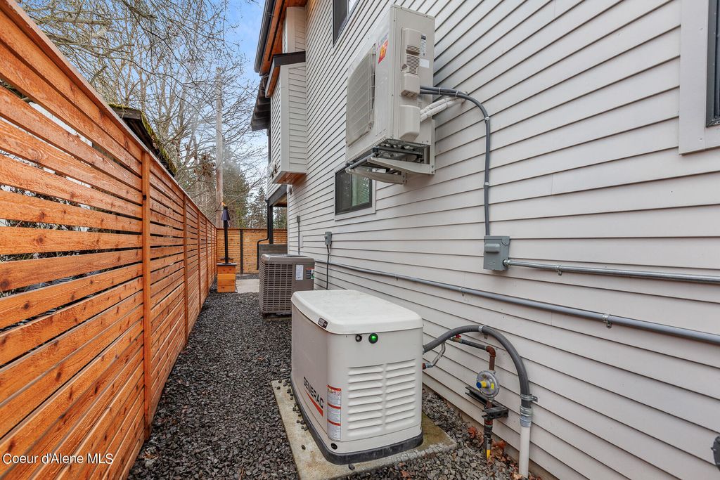 214 S 21ST ST, Coeur d'Alene, ID 83814 photo 69