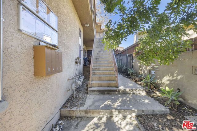 3347 Division Street, Los Angeles, CA 90065