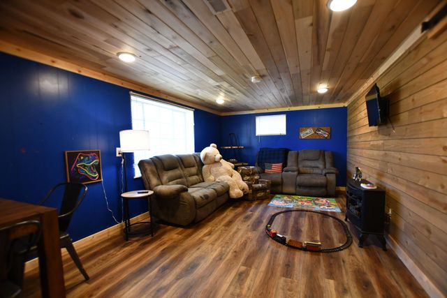 414 Riddell Court, Irvine, KY 40336