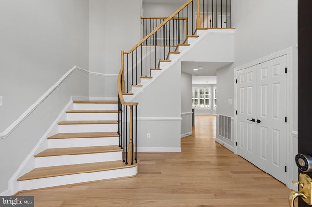 2053 GEORGE WASHINGTON RD, Vienna, VA 22182