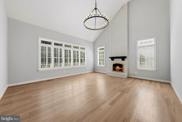 2053 GEORGE WASHINGTON RD, Vienna, VA 22182