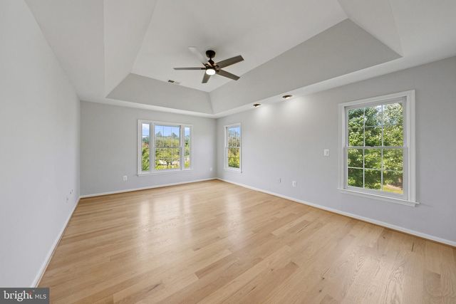 2053 GEORGE WASHINGTON RD, Vienna, VA 22182
