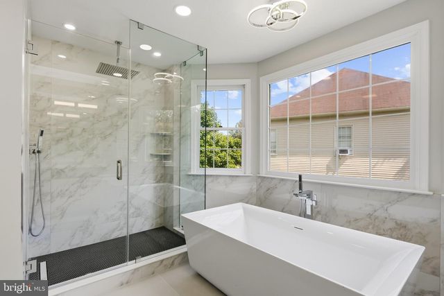 2053 GEORGE WASHINGTON RD, Vienna, VA 22182