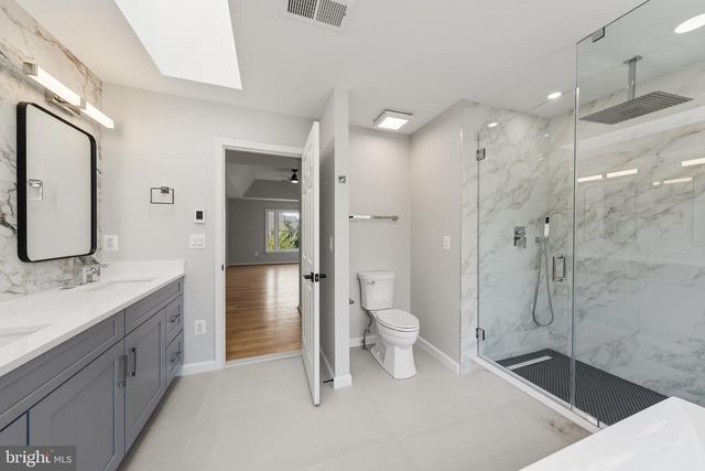 2053 GEORGE WASHINGTON RD, Vienna, VA 22182