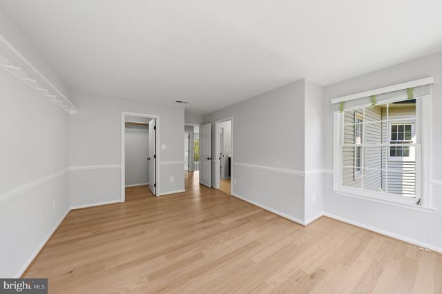 2053 GEORGE WASHINGTON RD, Vienna, VA 22182