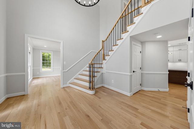 2053 GEORGE WASHINGTON RD, Vienna, VA 22182