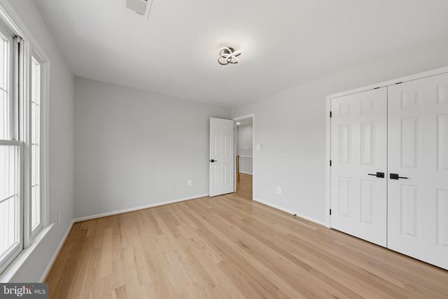 2053 GEORGE WASHINGTON RD, Vienna, VA 22182